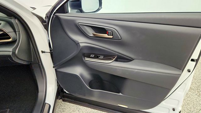 2025 Toyota Crown Signia Limited AWD w/ Advanced Technology Package - 23014183 - 25