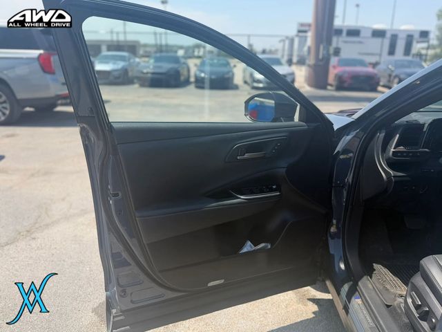 2025 Toyota Crown Signia XLE Hybrid Sport Utility 4D - 23056447 - 10