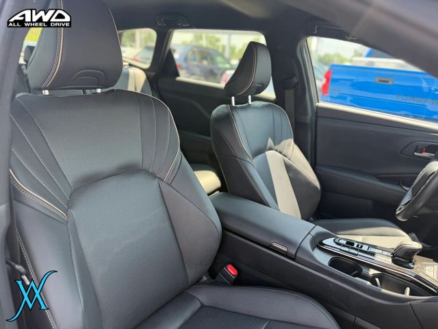 2025 Toyota Crown Signia XLE Hybrid Sport Utility 4D - 23056447 - 23