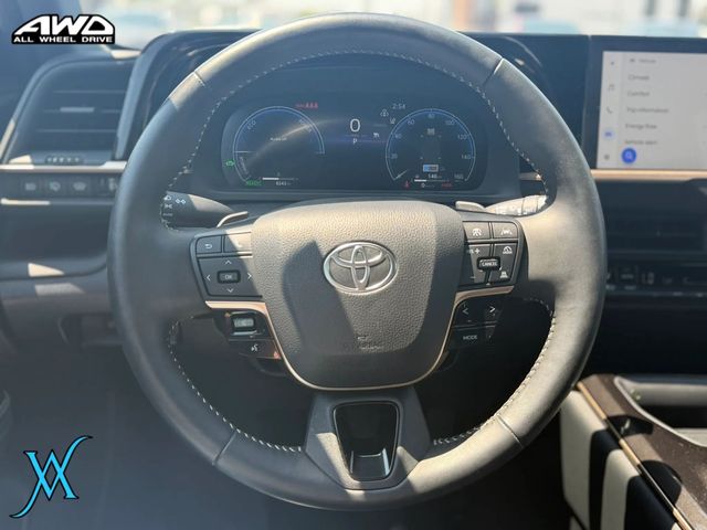2025 Toyota Crown Signia XLE Hybrid Sport Utility 4D - 23056447 - 29
