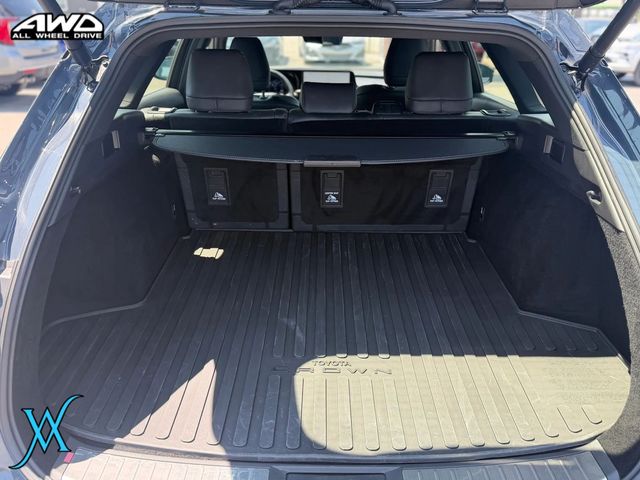 2025 Toyota Crown Signia XLE Hybrid Sport Utility 4D - 23056447 - 38