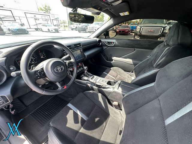 2025 Toyota GR86 Premium Coupe 2D - 23090176 - 14