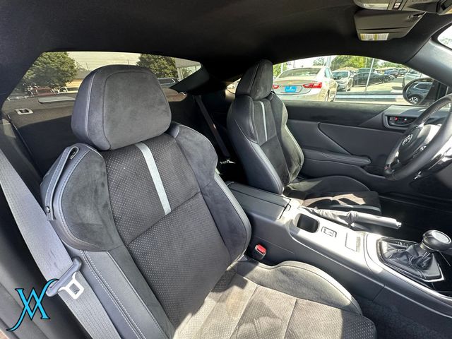 2025 Toyota GR86 Premium Coupe 2D - 23090176 - 17
