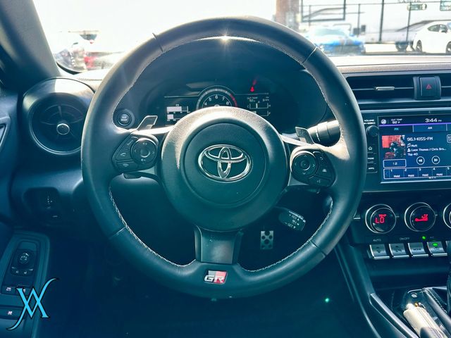 2025 Toyota GR86 Premium Coupe 2D - 23090176 - 21