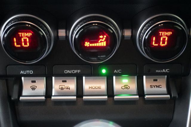 2025 Toyota GR86 Premium Manual - 22999734 - 19