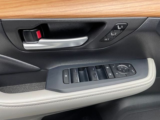 2025 Toyota Grand Highlander Hybrid Limited AWD - 23010300 - 9