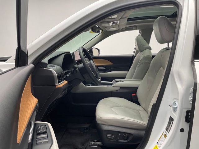2025 Toyota Grand Highlander Hybrid Limited AWD - 23010300 - 11