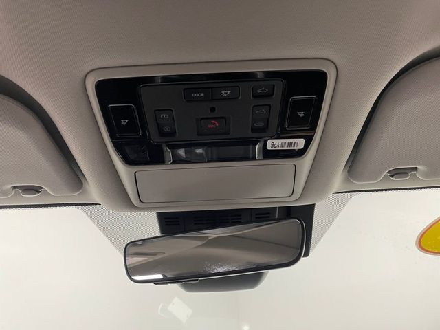 2025 Toyota Grand Highlander Hybrid Limited AWD - 23010300 - 31