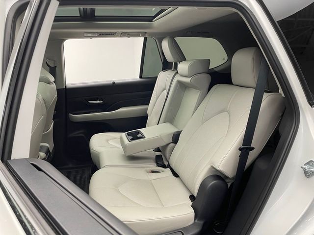 2025 Toyota Grand Highlander Hybrid Limited AWD - 23010300 - 34