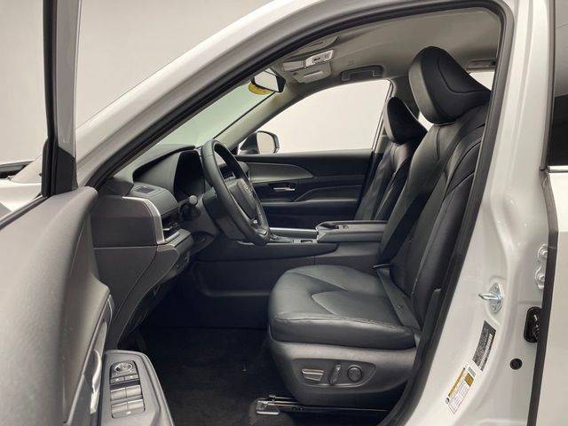 2025 Toyota Grand Highlander LE AWD - 23003346 - 11