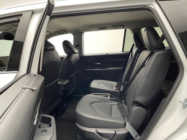2025 Toyota Grand Highlander LE AWD - 23003346 - 32