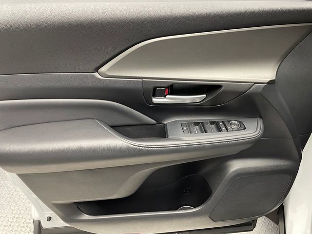 2025 Toyota Grand Highlander LE AWD - 23003346 - 8