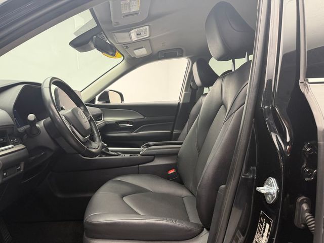 2025 Toyota Grand Highlander LE AWD - 23019295 - 12