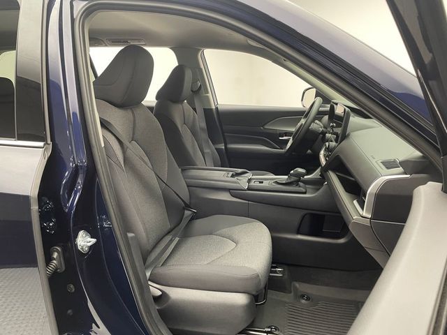 2025 Toyota Grand Highlander LE FWD - 22975372 - 17