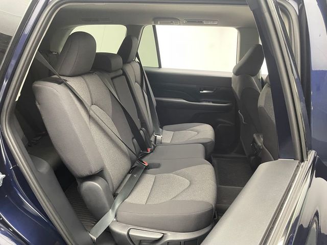 2025 Toyota Grand Highlander LE FWD - 22975372 - 36