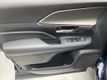 2025 Toyota Grand Highlander LE FWD - 22975372 - 8