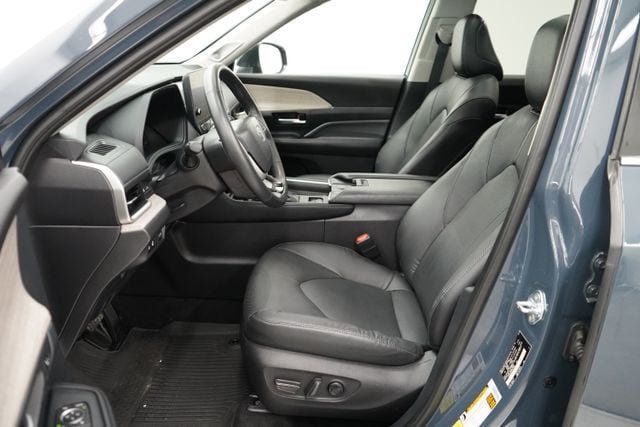 2025 Toyota Grand Highlander Limited - 23078537 - 11
