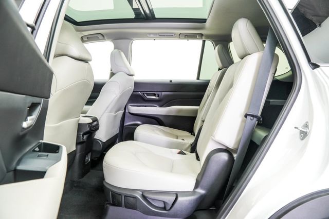 2025 Toyota Grand Highlander Platinum AWD - 23073069 - 18