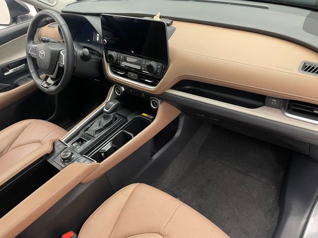 2025 Toyota Grand Highlander Platinum AWD - 22954594 - 15