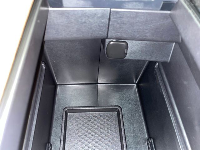 2025 Toyota Grand Highlander Platinum AWD - 22954594 - 29