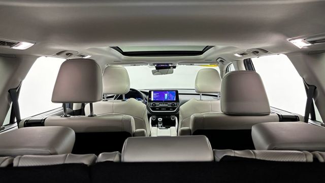2025 Toyota Grand Highlander Platinum AWD - 23030376 - 34