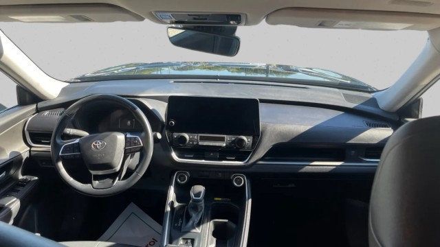 2025 Toyota Grand Highlander XLE AWD - 23080209 - 10