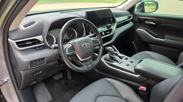 2025 Toyota Highlander 2025 Toyota Highlander XLE FWD - 23032645 - 13