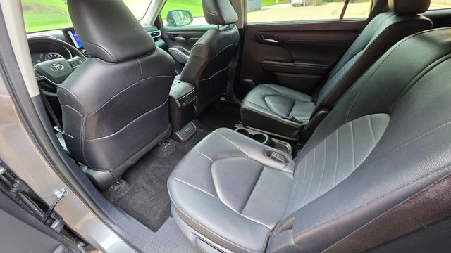 2025 Toyota Highlander 2025 Toyota Highlander XLE FWD - 23032645 - 33