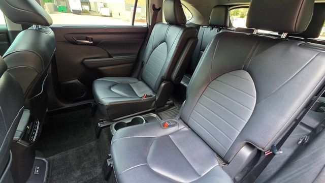2025 Toyota Highlander 2025 Toyota Highlander XLE FWD - 23032645 - 34