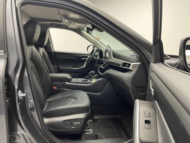 2025 Toyota Highlander Hybrid XLE AWD - 22926767 - 16