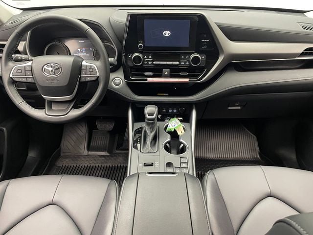 2025 Toyota Highlander Hybrid XLE AWD - 22926767 - 18