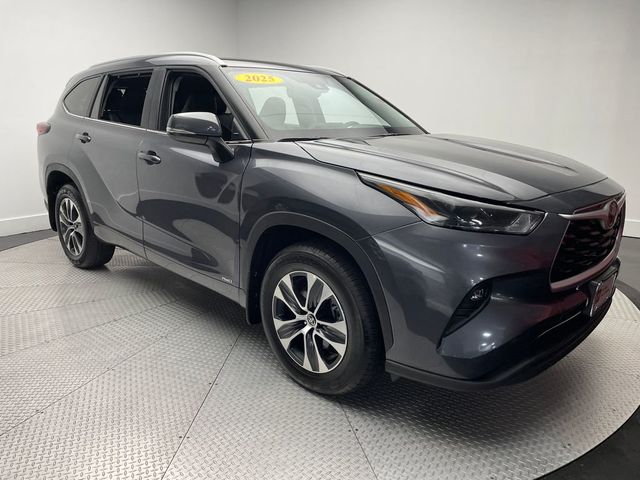 2025 Toyota Highlander Hybrid XLE AWD - 22926767 - 2
