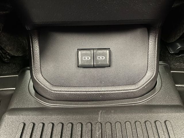 2025 Toyota Highlander Hybrid XLE AWD - 22926767 - 39