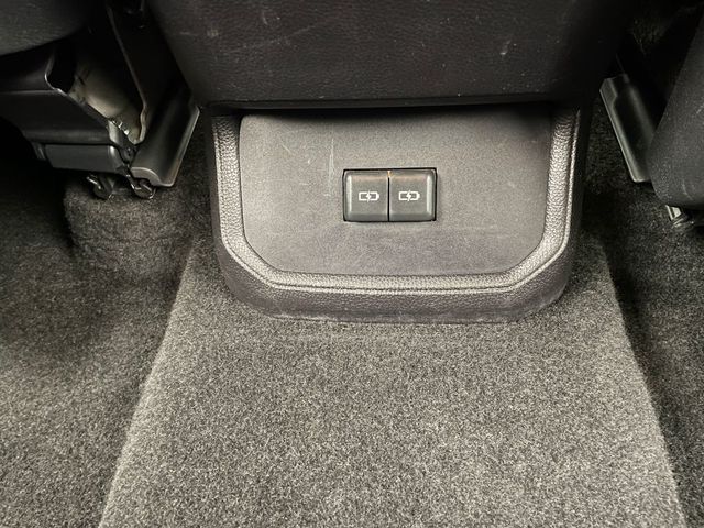 2025 Toyota Highlander LE AWD - 22950820 - 38