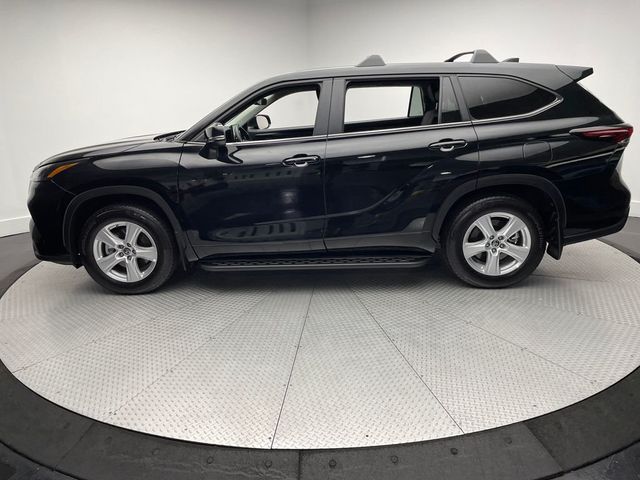 2025 Toyota Highlander LE AWD - 22950820 - 7