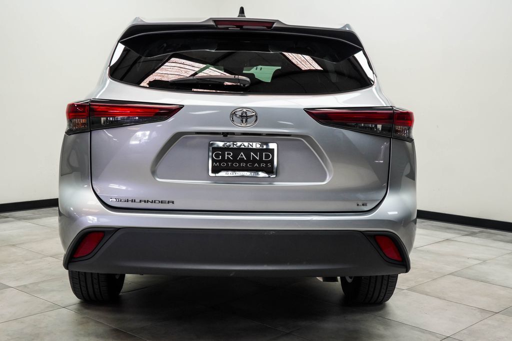 Toyota Highlander photo 11