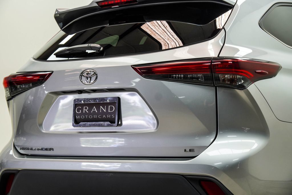 Toyota Highlander photo 14