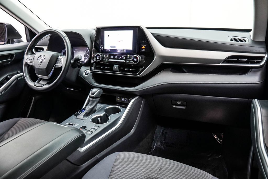 Toyota Highlander photo 22