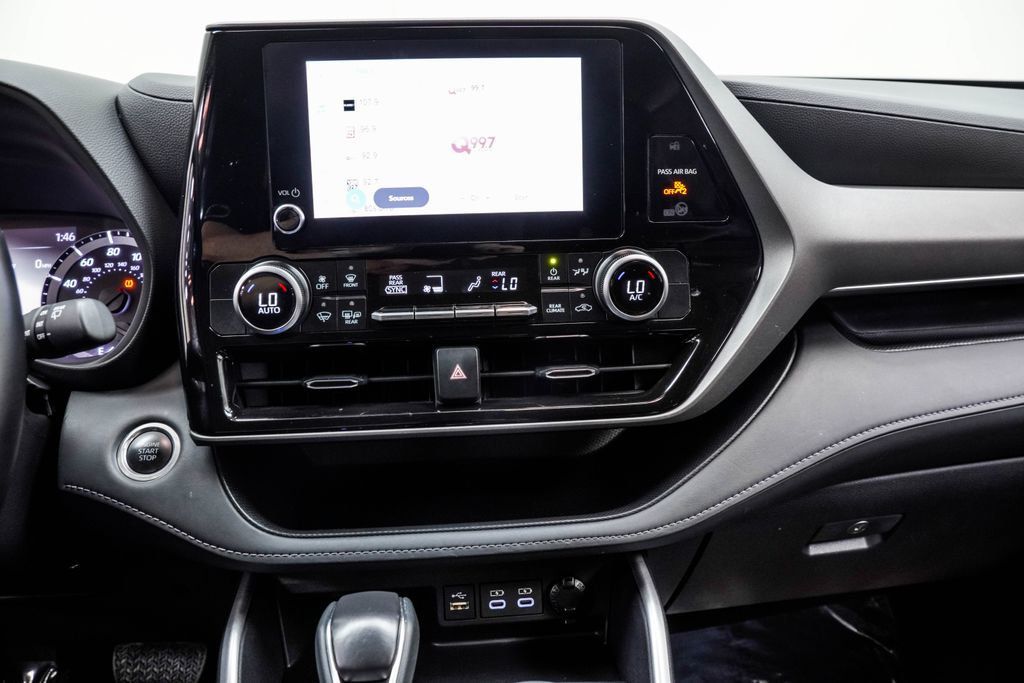 Toyota Highlander photo 29