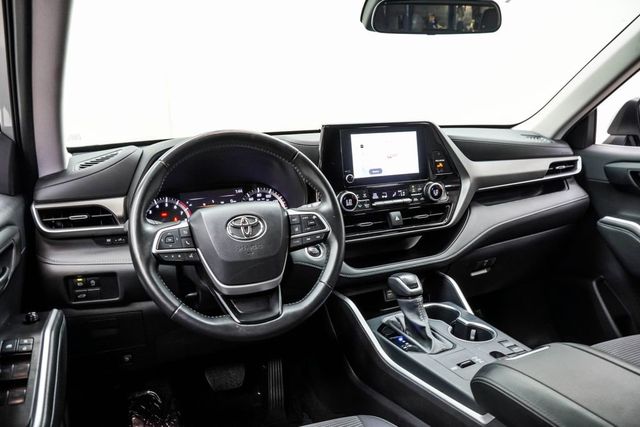 2025 Toyota Highlander LE FWD - 23071956 - 3