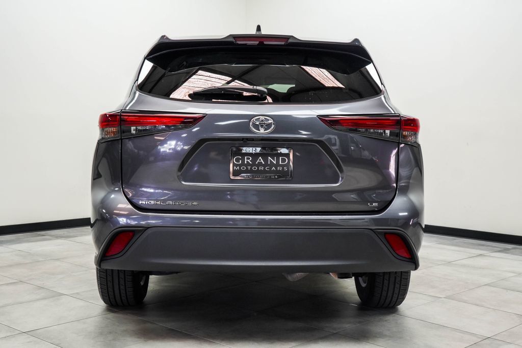 Toyota Highlander photo 10
