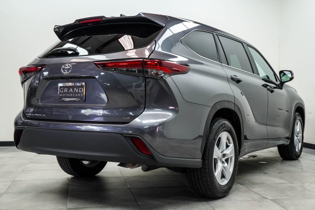 Toyota Highlander photo 12