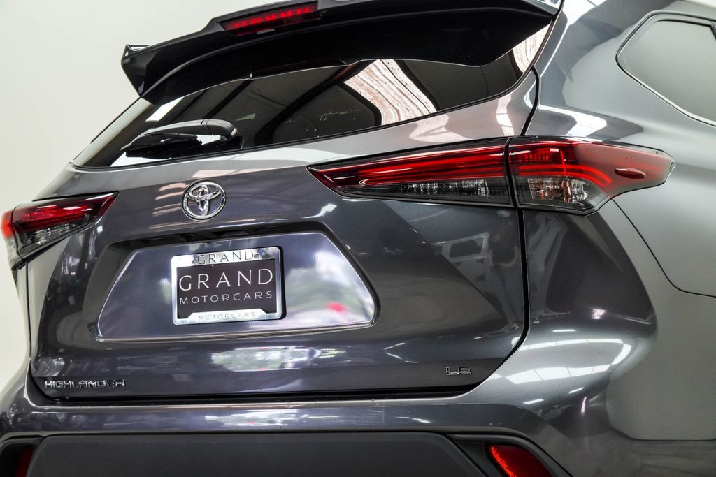 Toyota Highlander photo 13
