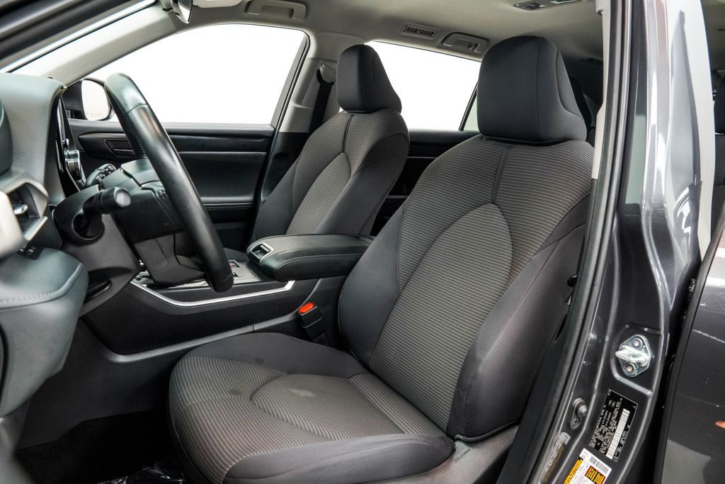 Toyota Highlander photo 15