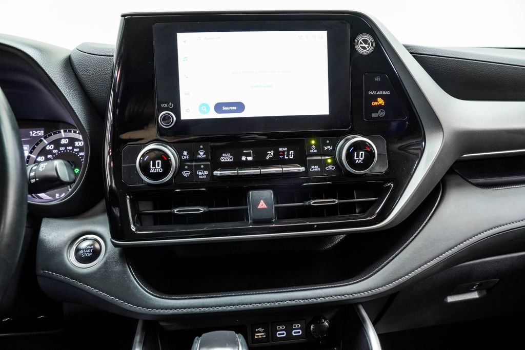 Toyota Highlander photo 26