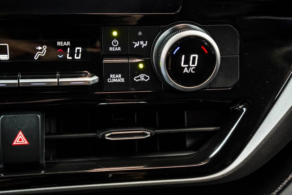 Toyota Highlander photo 29