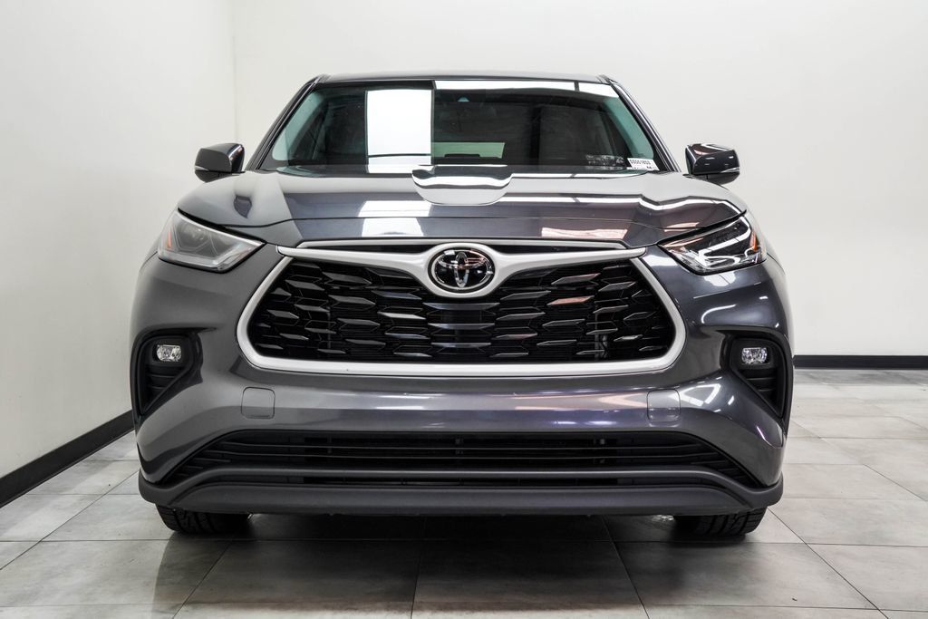 Toyota Highlander photo 5