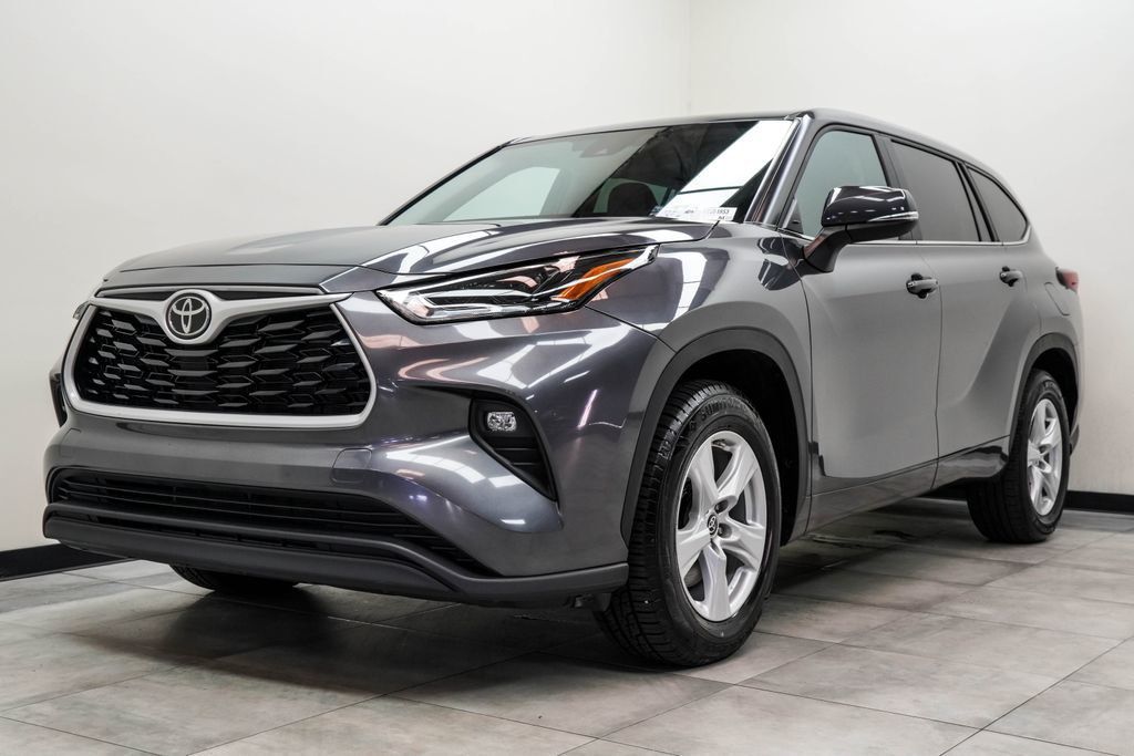 Toyota Highlander photo 8