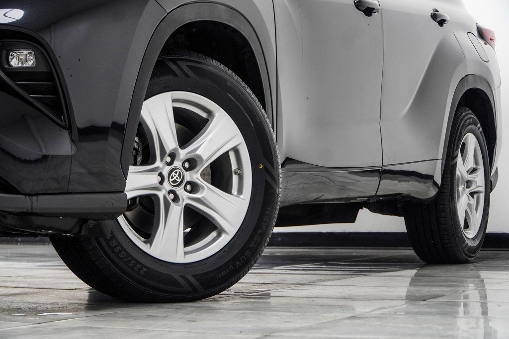 Toyota Highlander photo 3