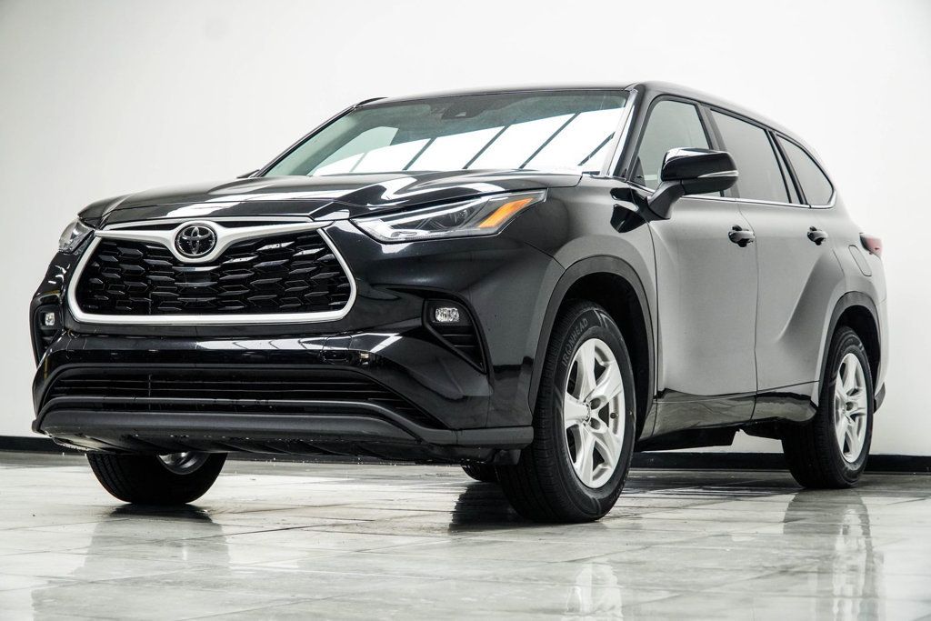 Toyota Highlander photo 9